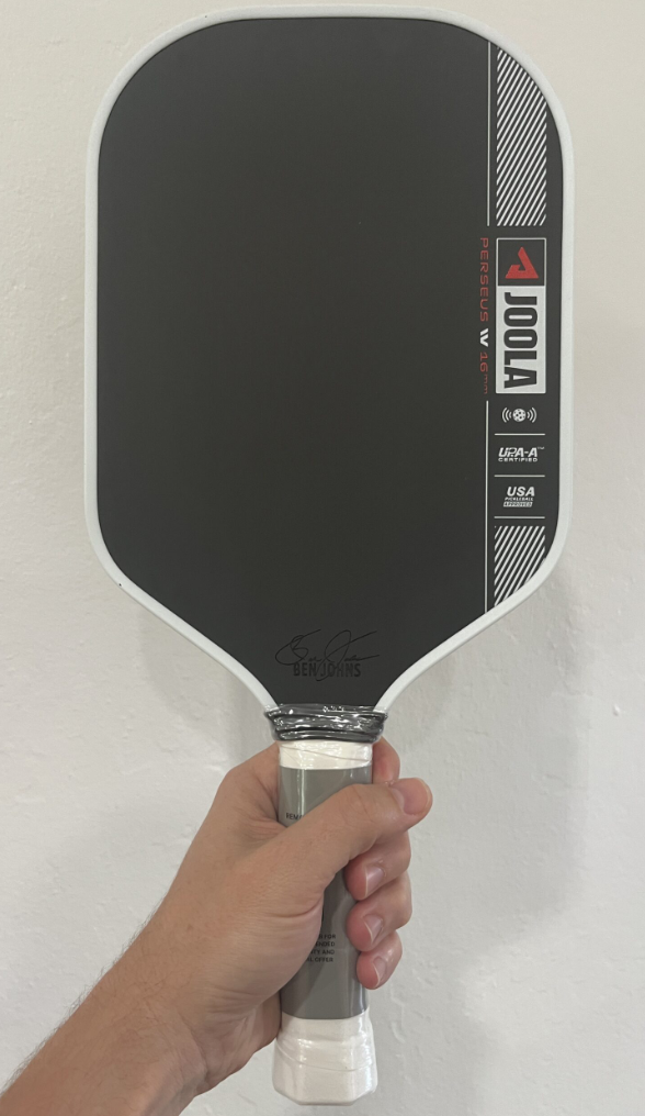 Picture of the third best pickleball paddle.